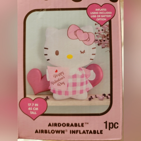 Hello Kitty Valentine’s Day Inflatable - Picture 4 of 6
